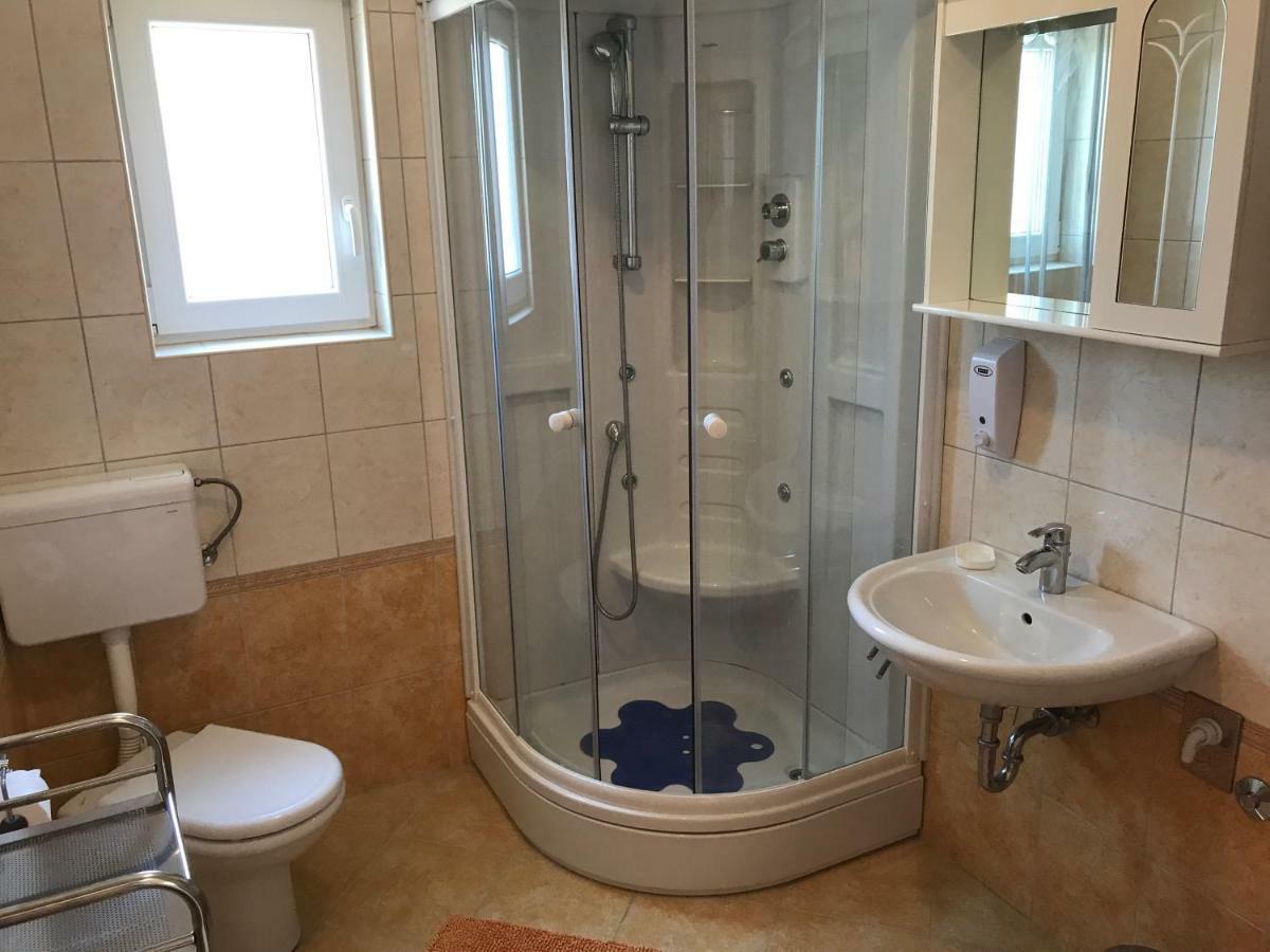 Apartmani Marija Klimno B Bagian luar foto