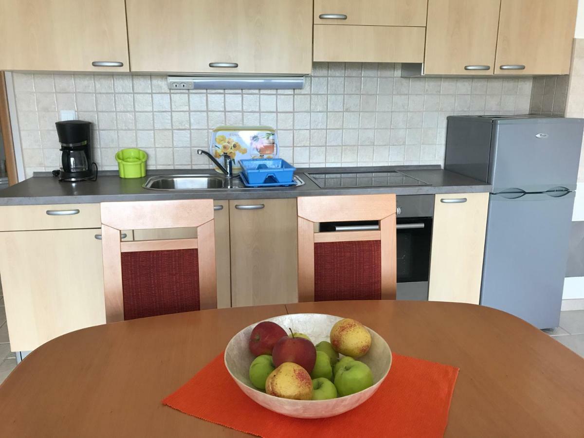 Apartmani Marija Klimno B Bagian luar foto