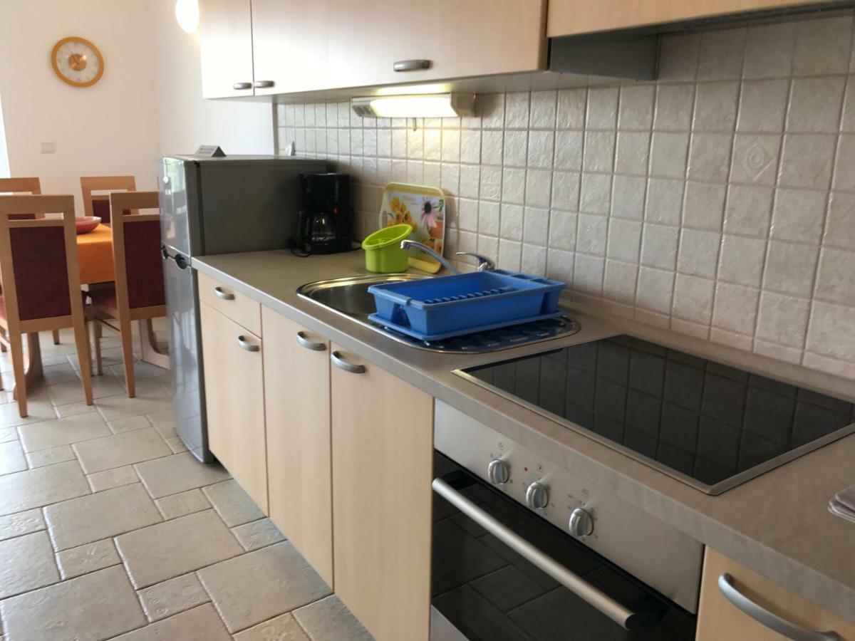 Apartmani Marija Klimno B Bagian luar foto