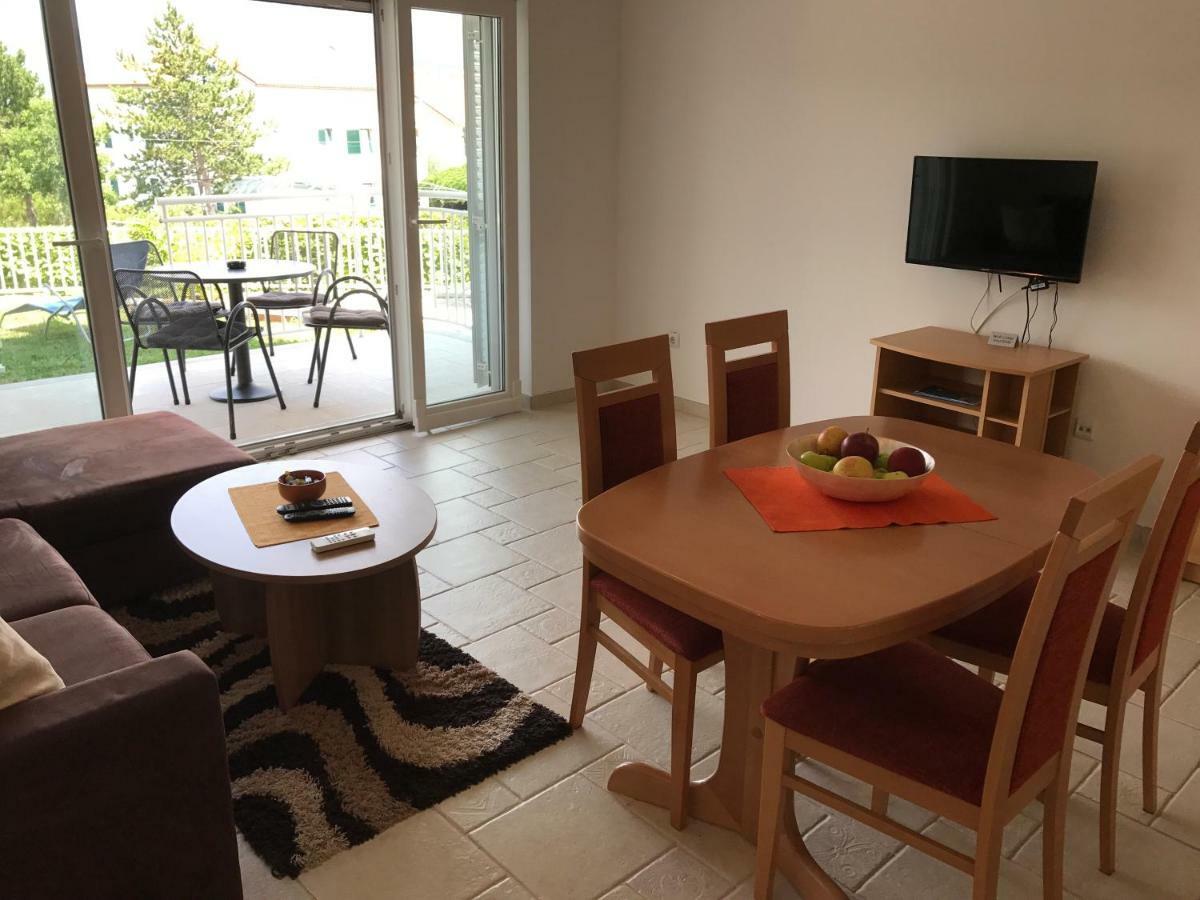 Apartmani Marija Klimno B Bagian luar foto