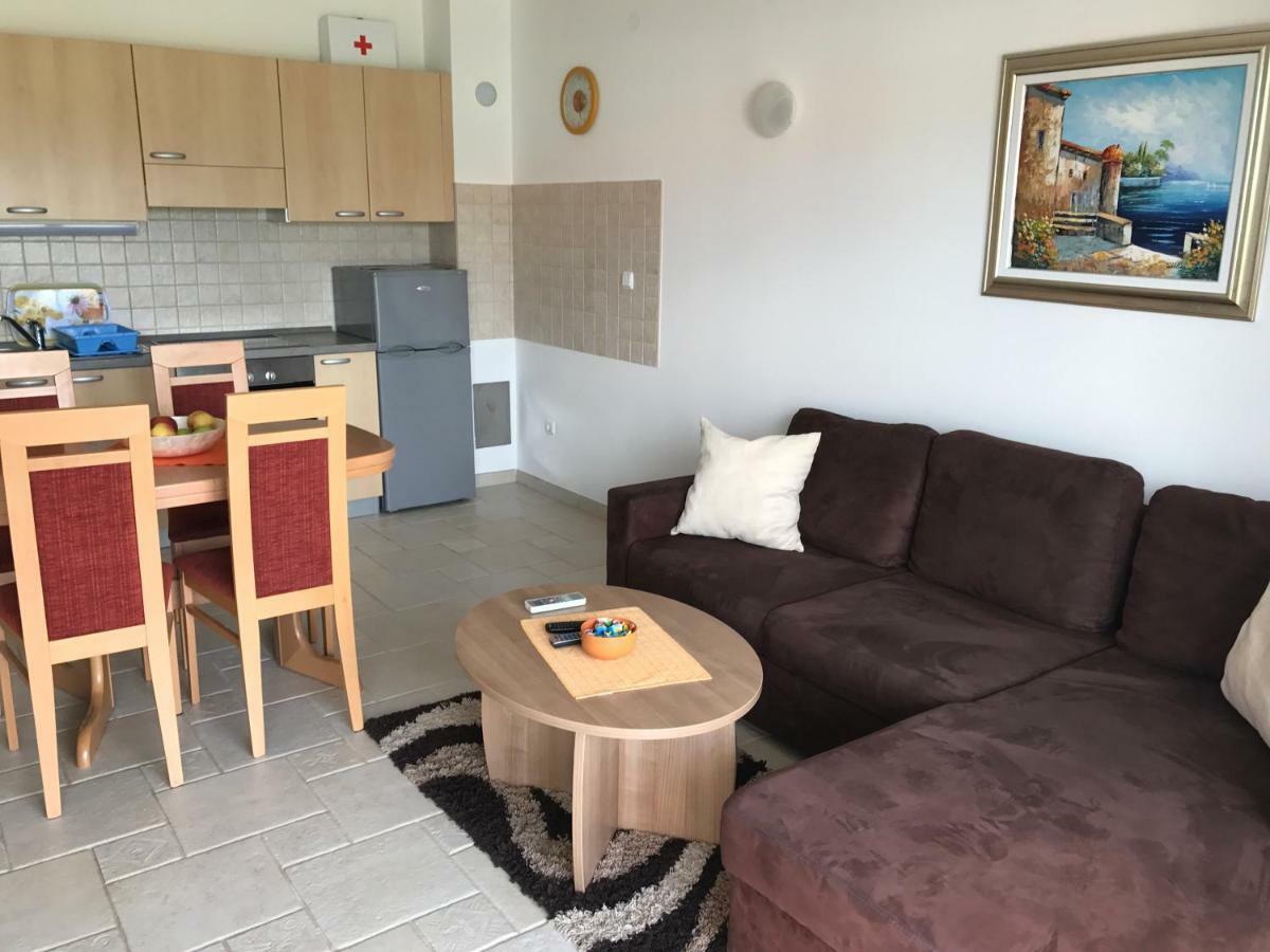 Apartmani Marija Klimno B Bagian luar foto